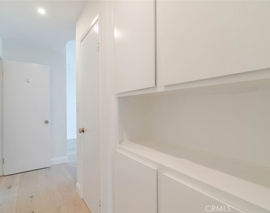 1305 N Columbus - Photo Thumbnail 13