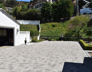 1620 Melwood Drive - Photo Thumbnail 3
