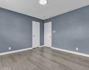 141 S 7th Street - Photo Thumbnail 32