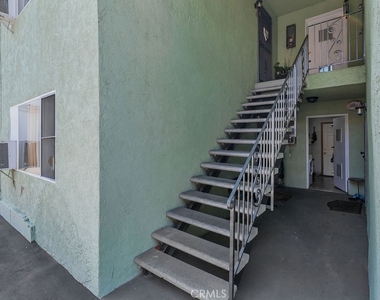 141 S 7th Street - Photo Thumbnail 4