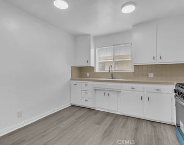 141 S 7th Street - Photo Thumbnail 15