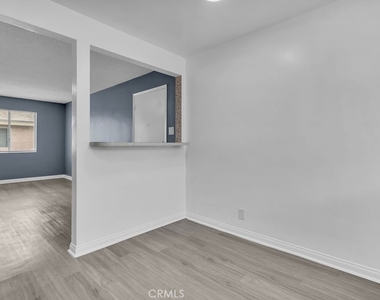 141 S 7th Street - Photo Thumbnail 16