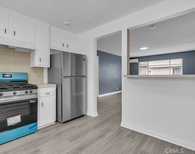 141 S 7th Street - Photo Thumbnail 14