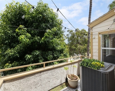645 Chestnut - Photo Thumbnail 12