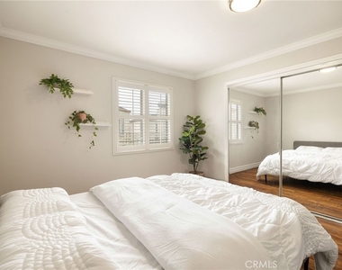 645 Chestnut - Photo Thumbnail 11
