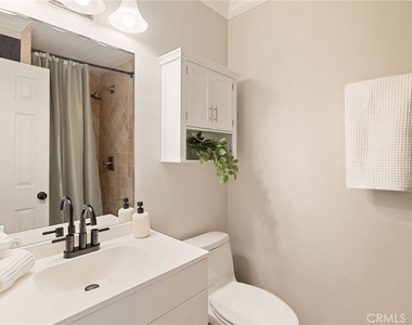 645 Chestnut - Photo Thumbnail 10