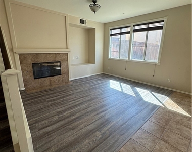 4440 Watermoor Drive - Photo Thumbnail 6