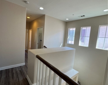 4440 Watermoor Drive - Photo Thumbnail 9
