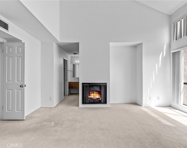 1825 Westholme Avenue - Photo Thumbnail 14