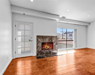 1825 Westholme Avenue - Photo Thumbnail 4
