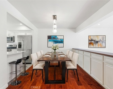 1825 Westholme Avenue - Photo Thumbnail 8