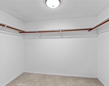 1825 Westholme Avenue - Photo Thumbnail 16
