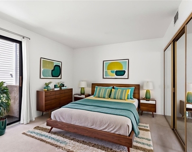 1825 Westholme Avenue - Photo Thumbnail 20
