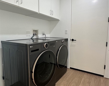 3279 Laurice Avenue - Photo Thumbnail 20