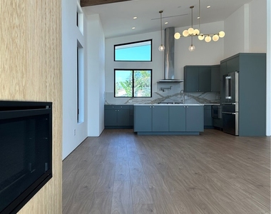 3279 Laurice Avenue - Photo Thumbnail 4