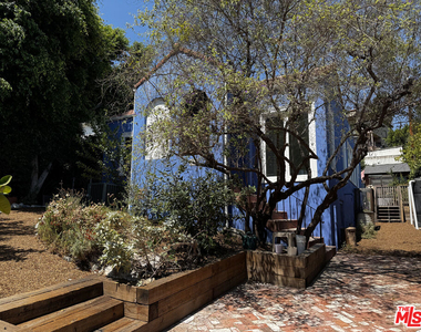 2257 Earl Street - Photo Thumbnail 1