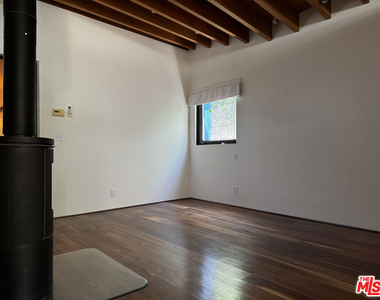 2257 Earl Street - Photo Thumbnail 18