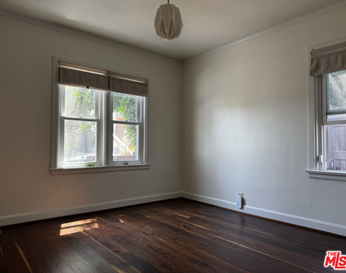 2257 Earl Street - Photo Thumbnail 25