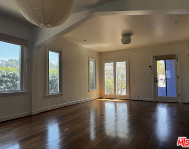 2257 Earl Street - Photo Thumbnail 24