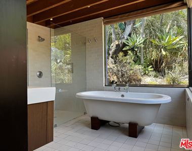 2257 Earl Street - Photo Thumbnail 15