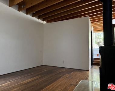 2257 Earl Street - Photo Thumbnail 30
