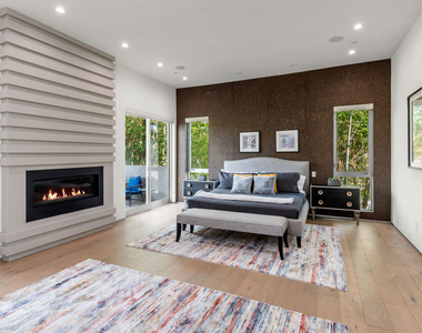 6617 Lindenhurst Avenue - Photo Thumbnail 16