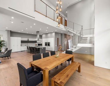 6617 Lindenhurst Avenue - Photo Thumbnail 6