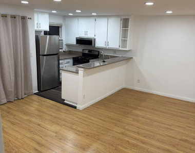 18530 Hatteras Street - Photo Thumbnail 1