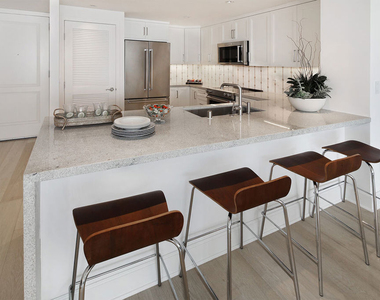 1221 W Ocean Avenue - Photo Thumbnail 6