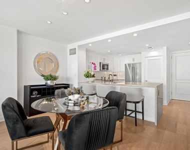 1221 W Ocean Avenue - Photo Thumbnail 9