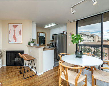 7320 Hawthorn Avenue - Photo Thumbnail 4