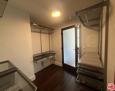 460 S Spring Street - Photo Thumbnail 11
