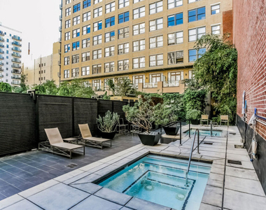 460 S Spring Street - Photo Thumbnail 26