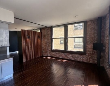 460 S Spring Street - Photo Thumbnail 5