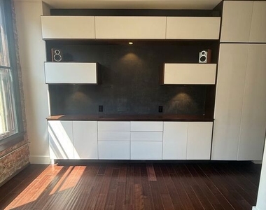 460 S Spring Street - Photo Thumbnail 4