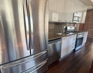 460 S Spring Street - Photo Thumbnail 31