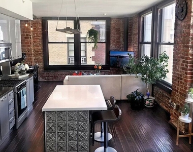 460 S Spring Street - Photo Thumbnail 33