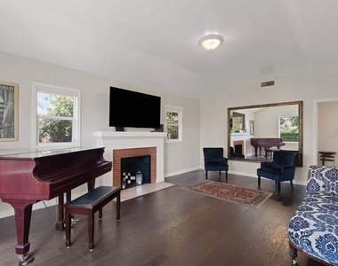 1978 S Holt Avenue - Photo Thumbnail 29
