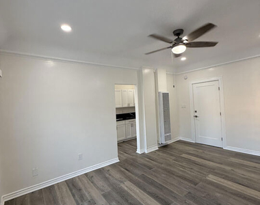 5522 Sierra Vista Avenue - Photo Thumbnail 4