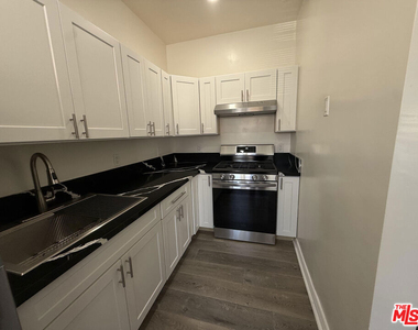 5522 Sierra Vista Avenue - Photo Thumbnail 14