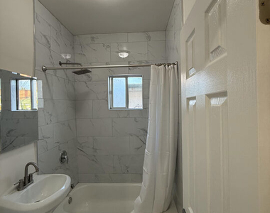 5522 Sierra Vista Avenue - Photo Thumbnail 11