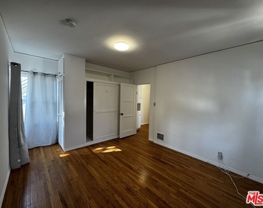 1242 Edris Drive - Photo Thumbnail 20