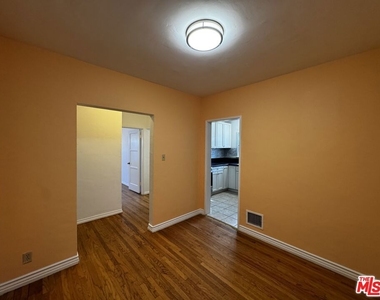 1242 Edris Drive - Photo Thumbnail 24