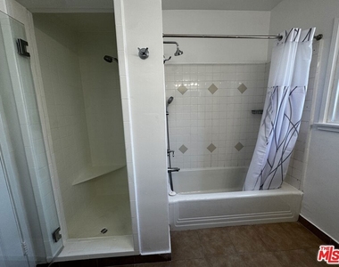 1242 Edris Drive - Photo Thumbnail 17