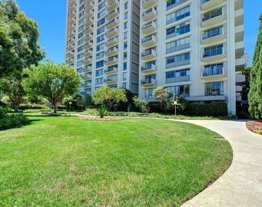 2160 Century Park East - Photo Thumbnail 29