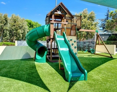 2160 Century Park East - Photo Thumbnail 24