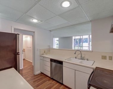2160 Century Park East - Photo Thumbnail 11