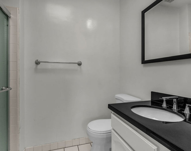 248 S Rexford Drive - Photo Thumbnail 11