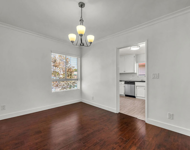 248 S Rexford Drive - Photo Thumbnail 5