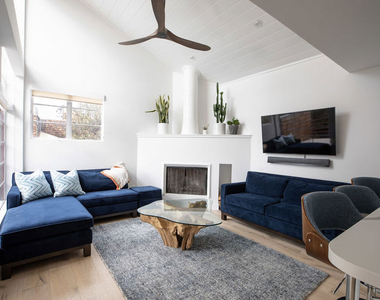 29233 Heathercliff Road - Photo Thumbnail 8